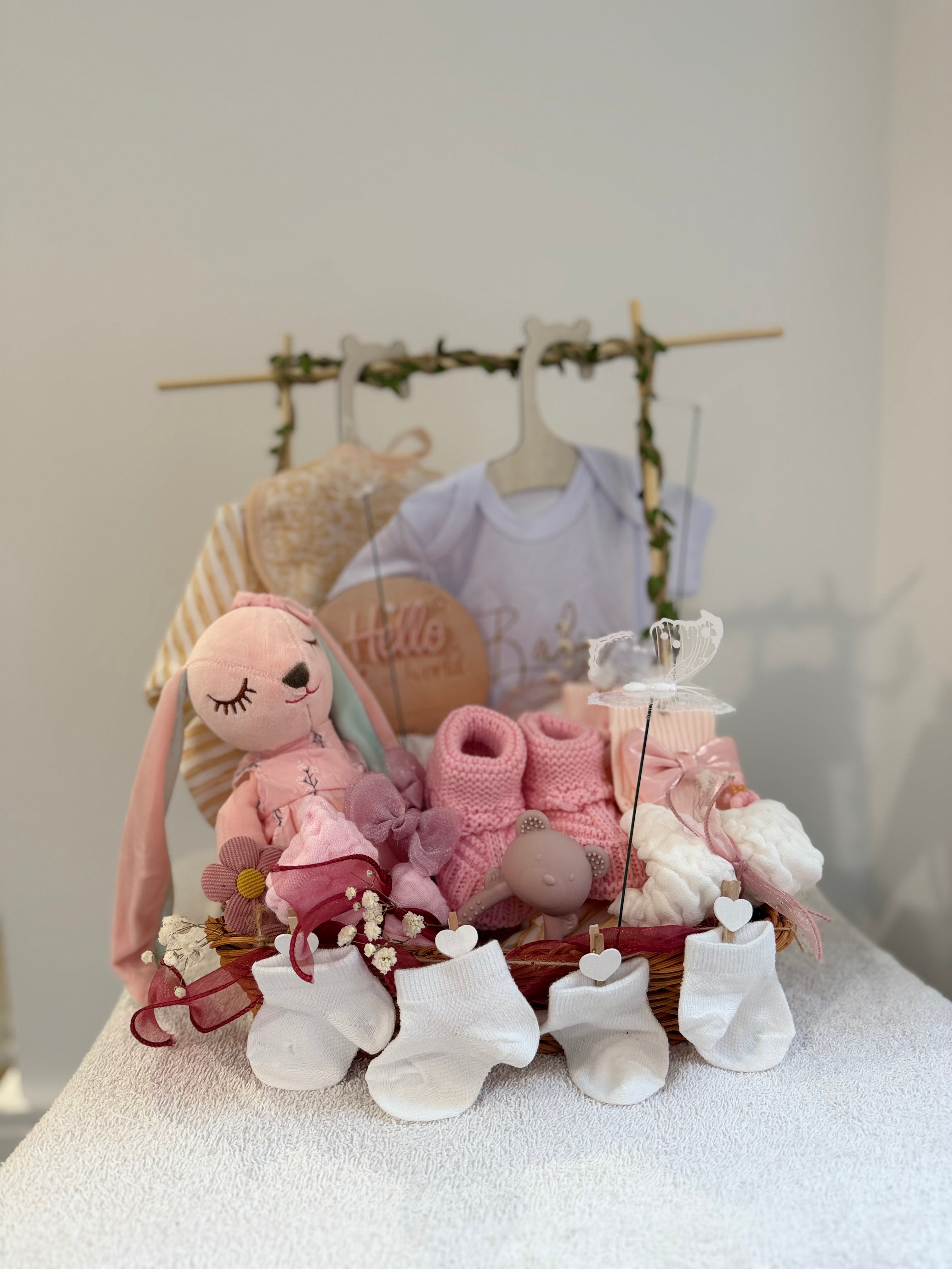 ✨Welcome Baby Girl Box 🩷– Perfect for Baby Showers