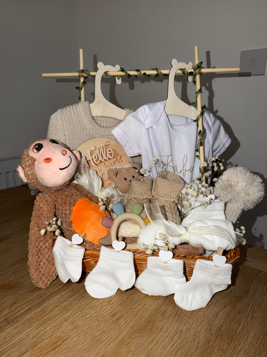 ✨Gender Reveal Surprise Hamper🤎